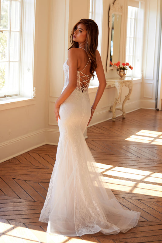 Elegant Lace Embellished Long Bridal Wedding Gown Detailed JTJT2481UW