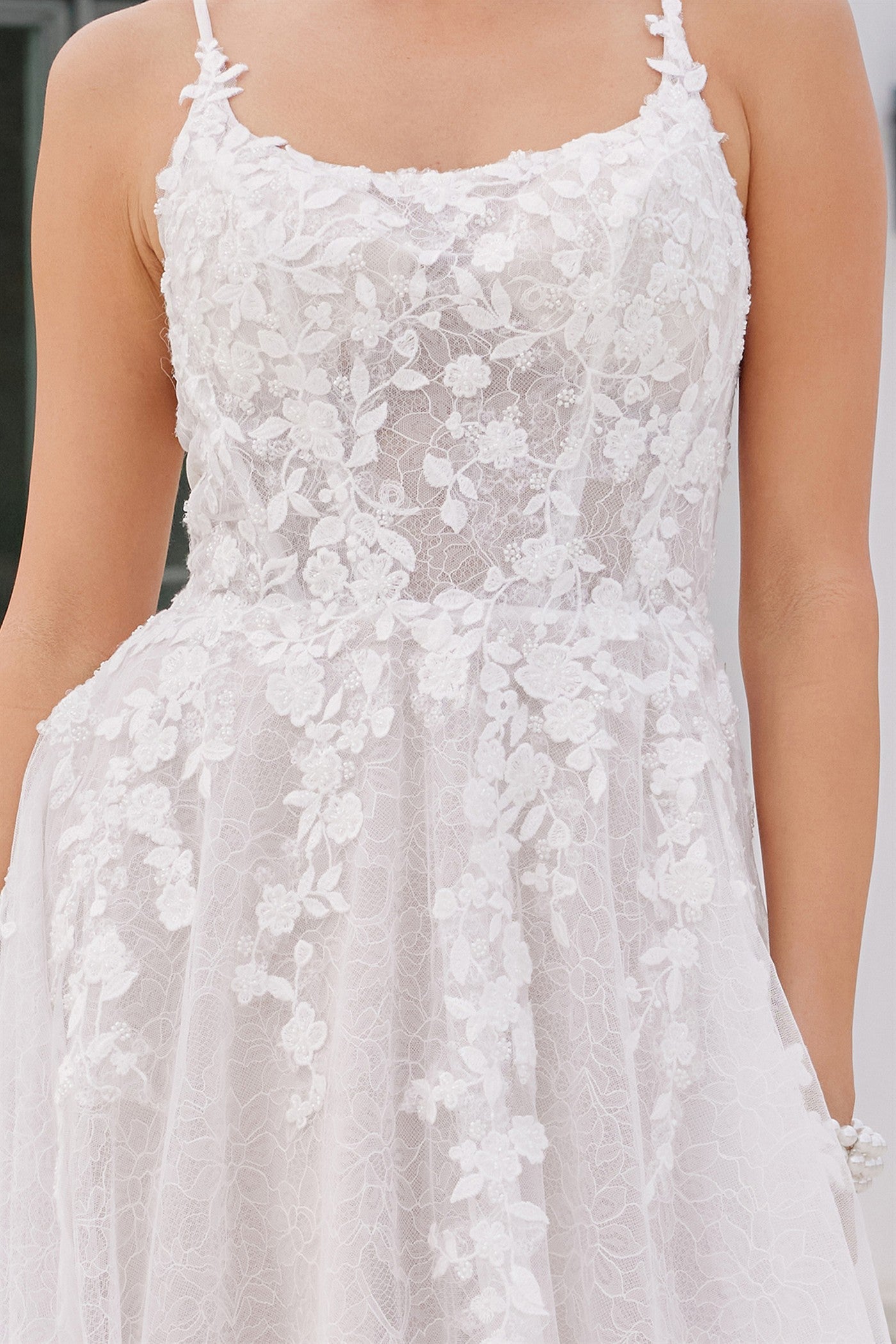 Floral Applique Embellished A-Line Wedding Gown w/ Scoop Necklone NXJE1074L