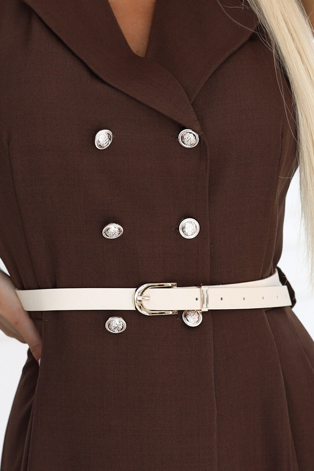 Numoco Basic 596-4 Elegant midi shirt dress with gold buttons and belt - chocolate