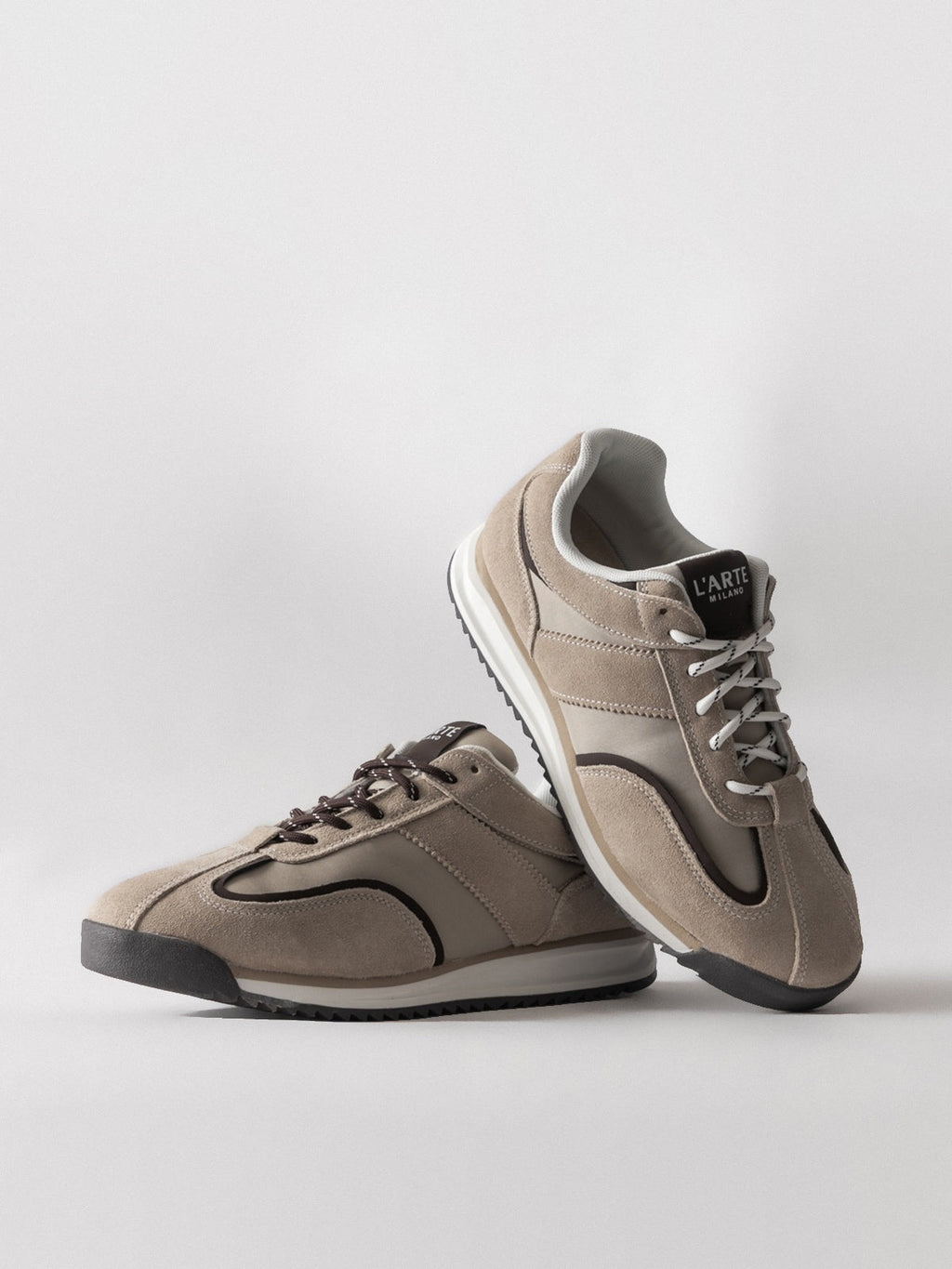 Casual shoes