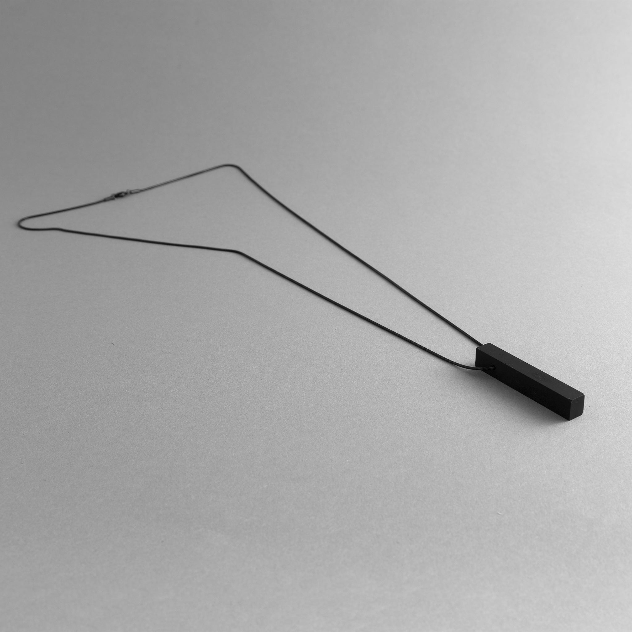 MODULOQUATTRO – Minimalist Geometric Necklace