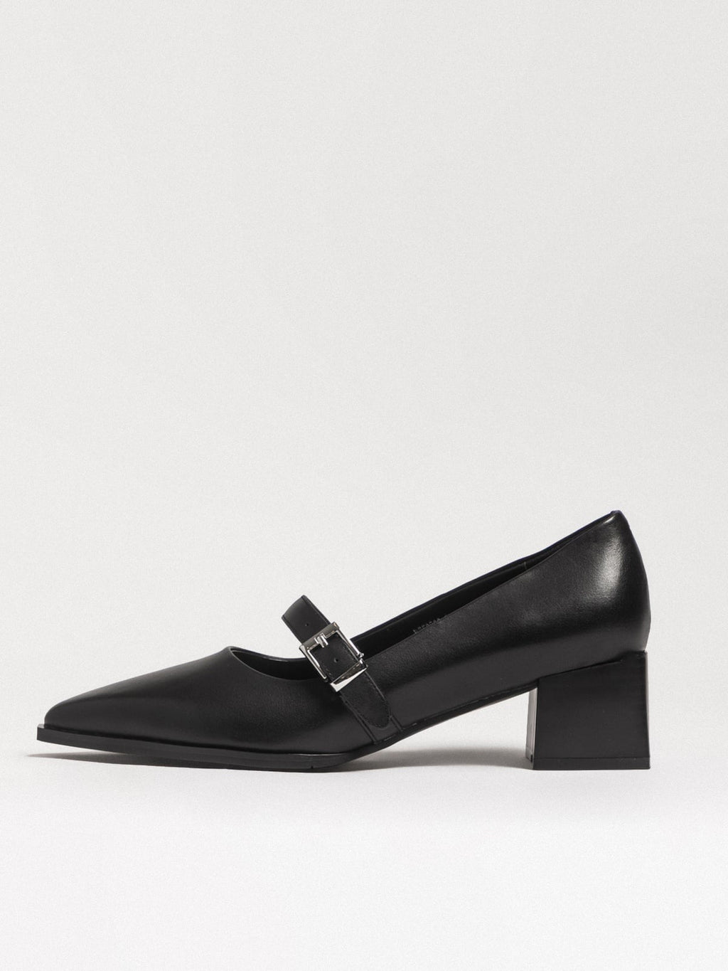 Women's leather shoes