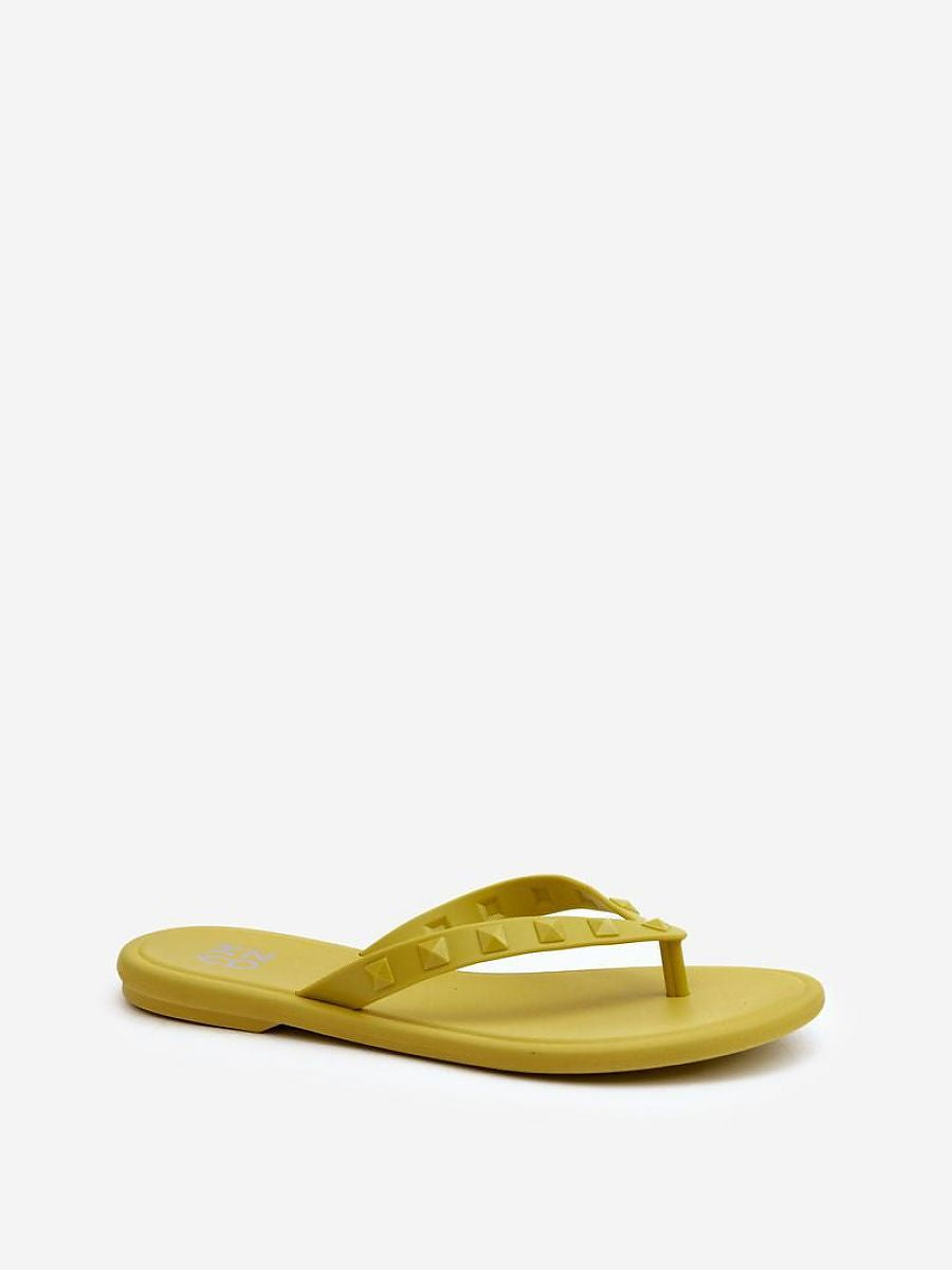 Japanese flip-flops model 197615 Step in style