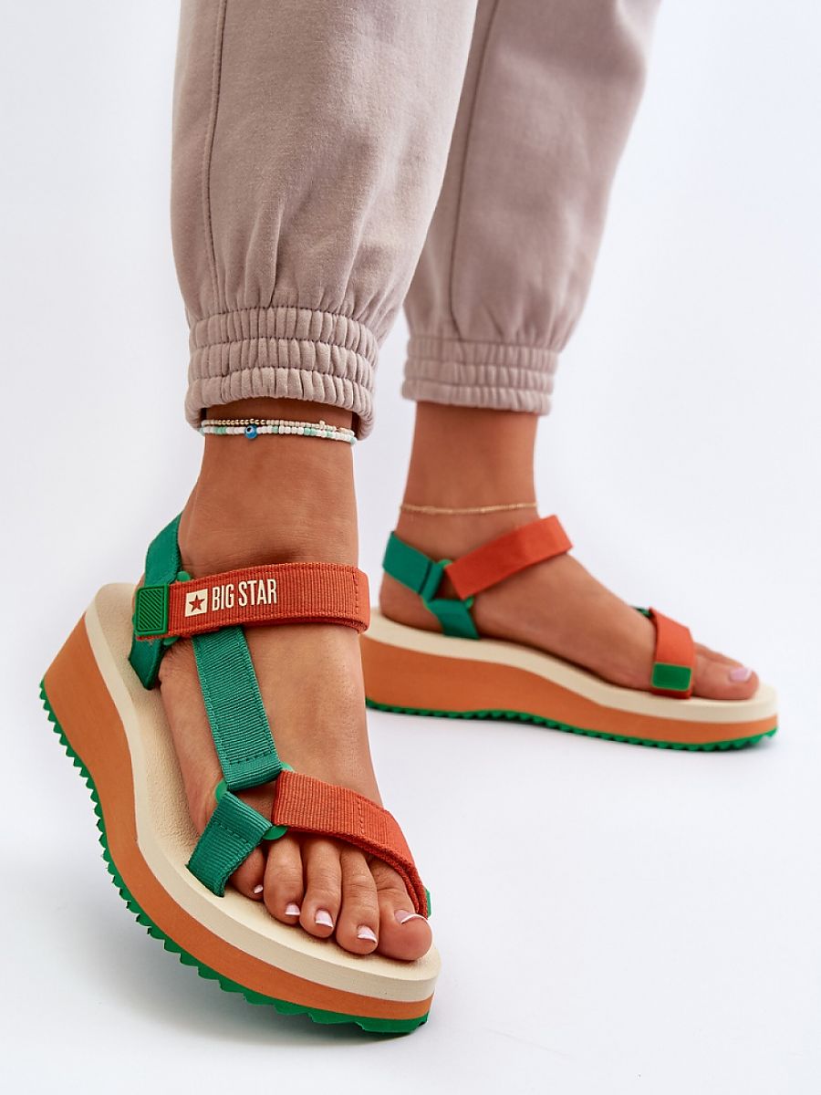 Buskin model 198802 Step in style