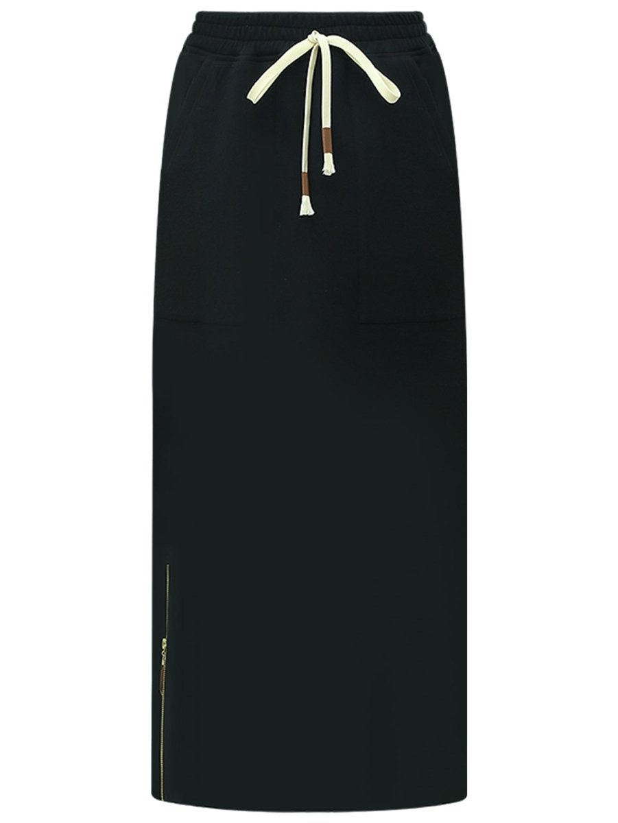 Edgy Black Midi Skit with Side Zip Slit