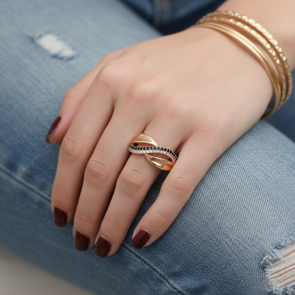 Erin - Twisted Ring with Black & White Zirconia