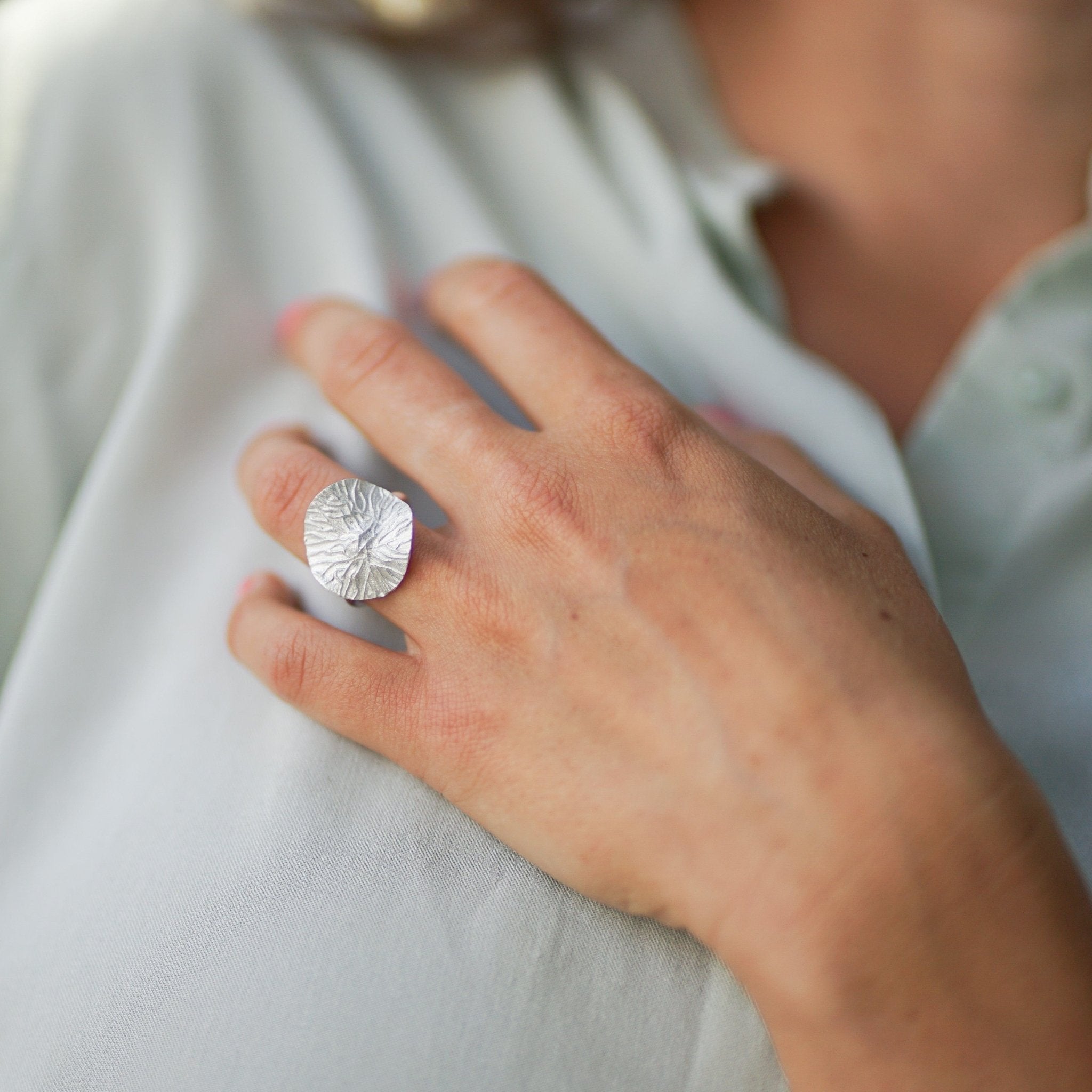 Ring Touch - Sterling Silver Elegant Minimalist Ring
