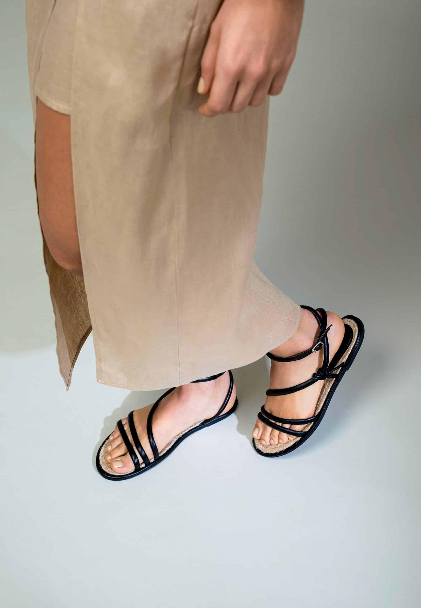 Mangará Black Angico LEATHER STRAPPY SANDALS