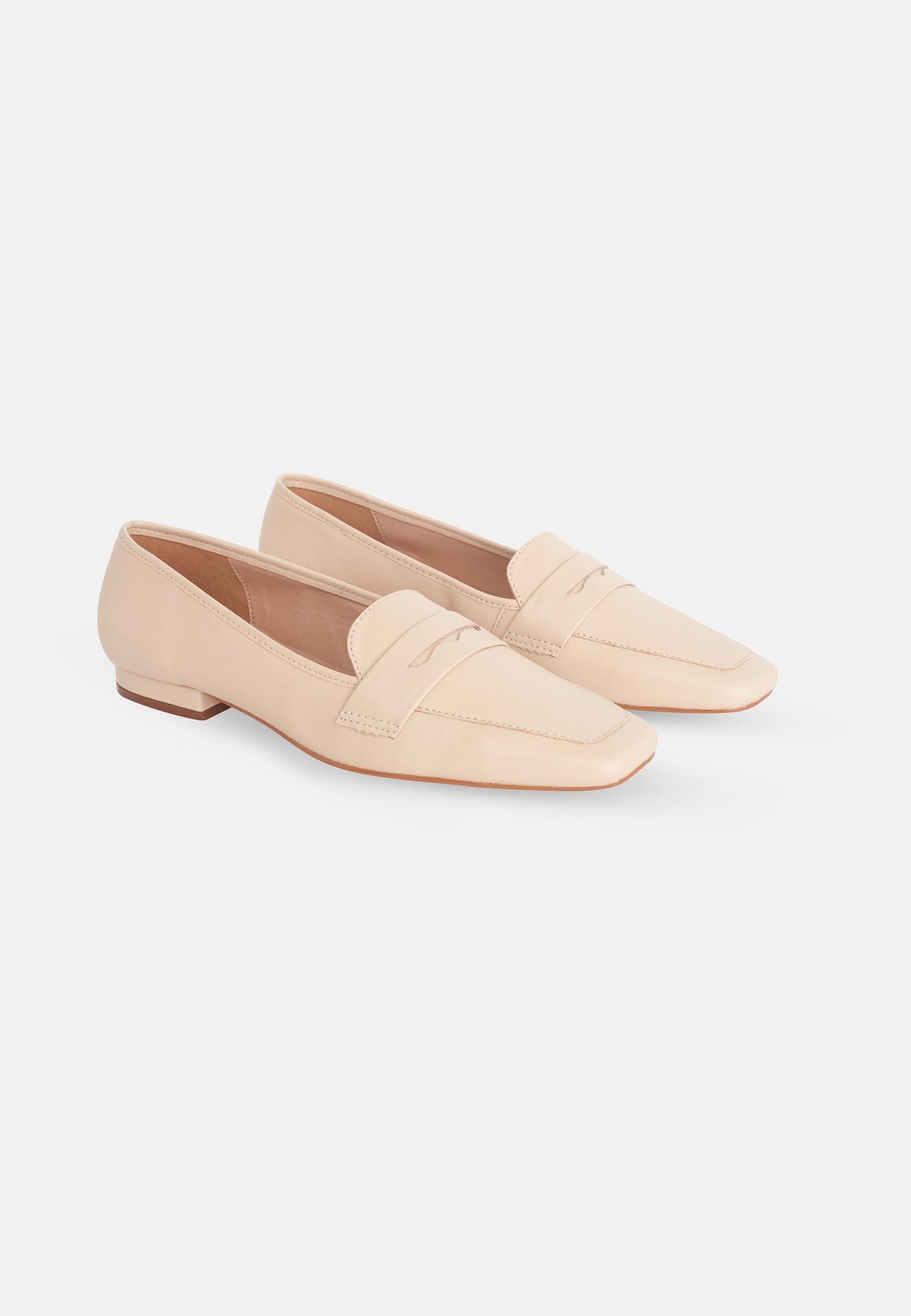 Beige Leather Flats Cipó – Women’s Square-Toe Loafers