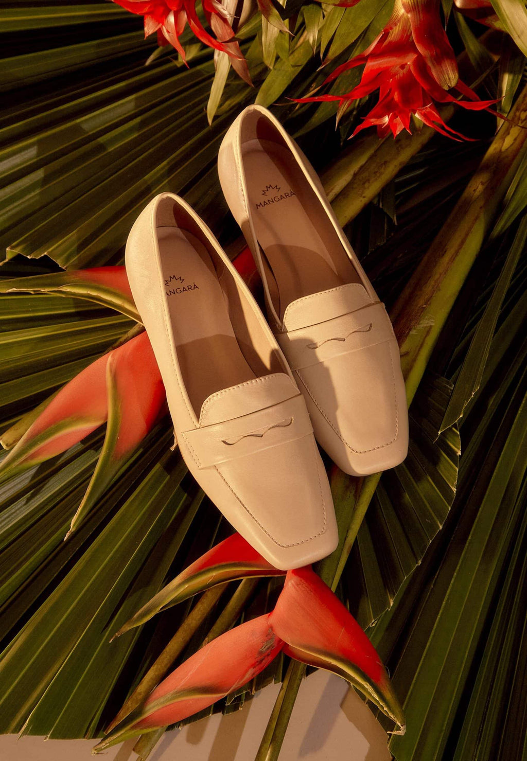 Beige Leather Flats Cipó – Women’s Square-Toe Loafers