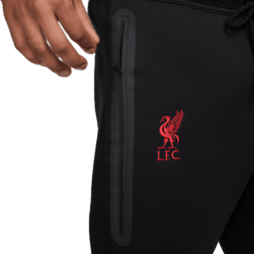 Liverpool Tech Fleece presentation pants 2024/25 black - Nike
